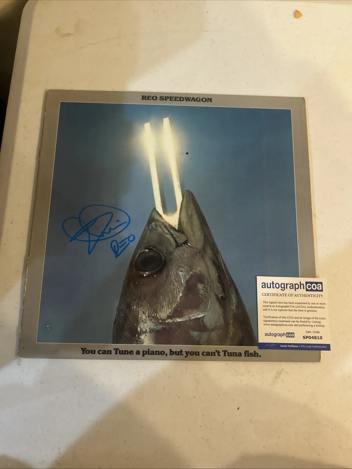 KEVIN CRONIN REO SPEEDWAGON SIGNED AUTOGRAPH VINYL ALBUM ACOA TUNE A PIANO LP, изображение 2