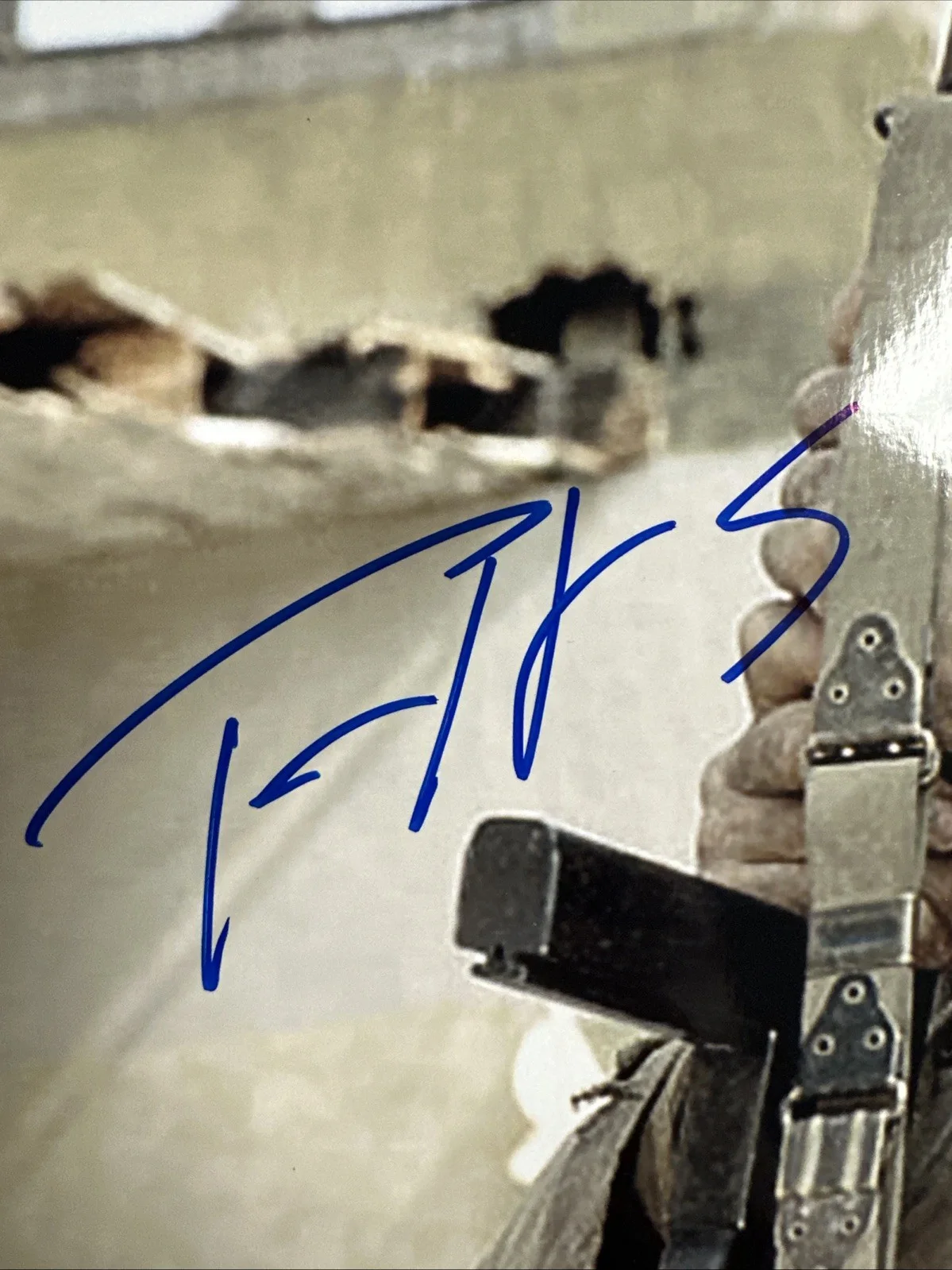 Tom Hanks — Tom Hanks Saving Private Ryan 11 X 14 Autograph JSA, image 2