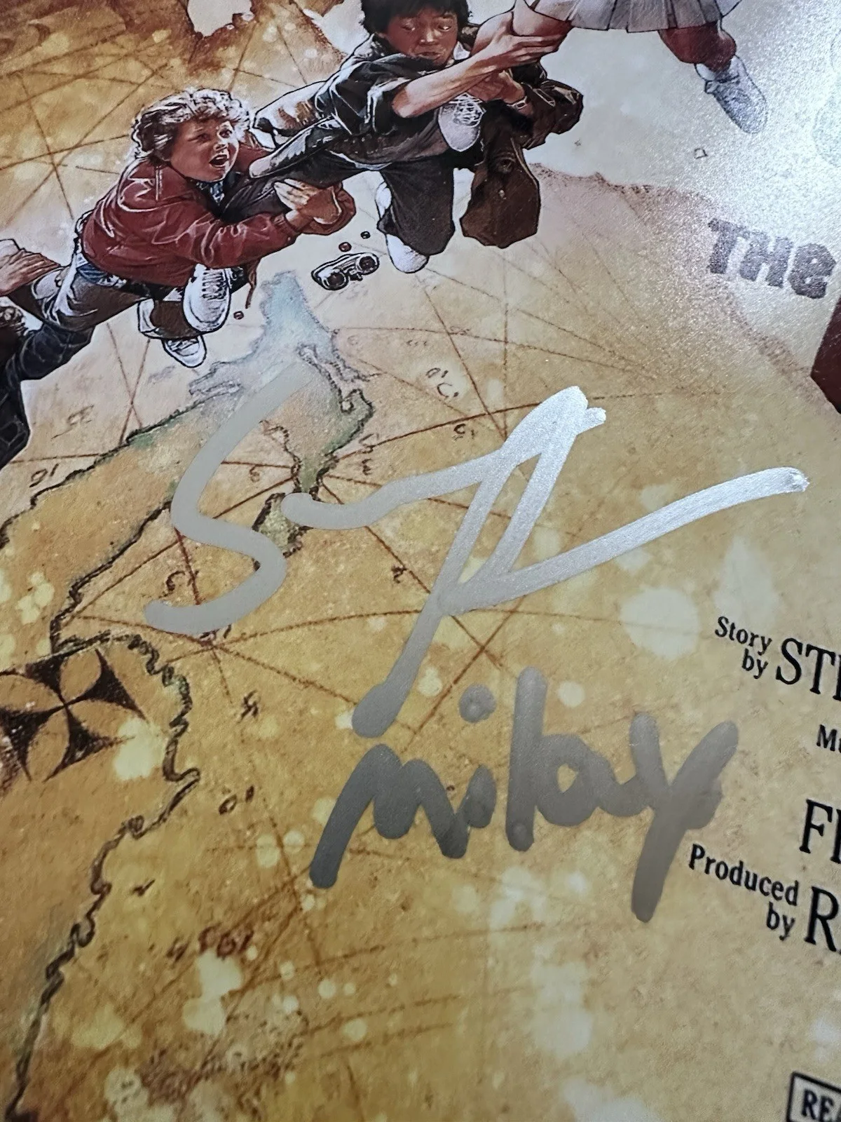 SEAN ASTIN & ROBERT DAVI SIGNED THE GOONIES 12X18 POSTER JSA COA, изображение 2
