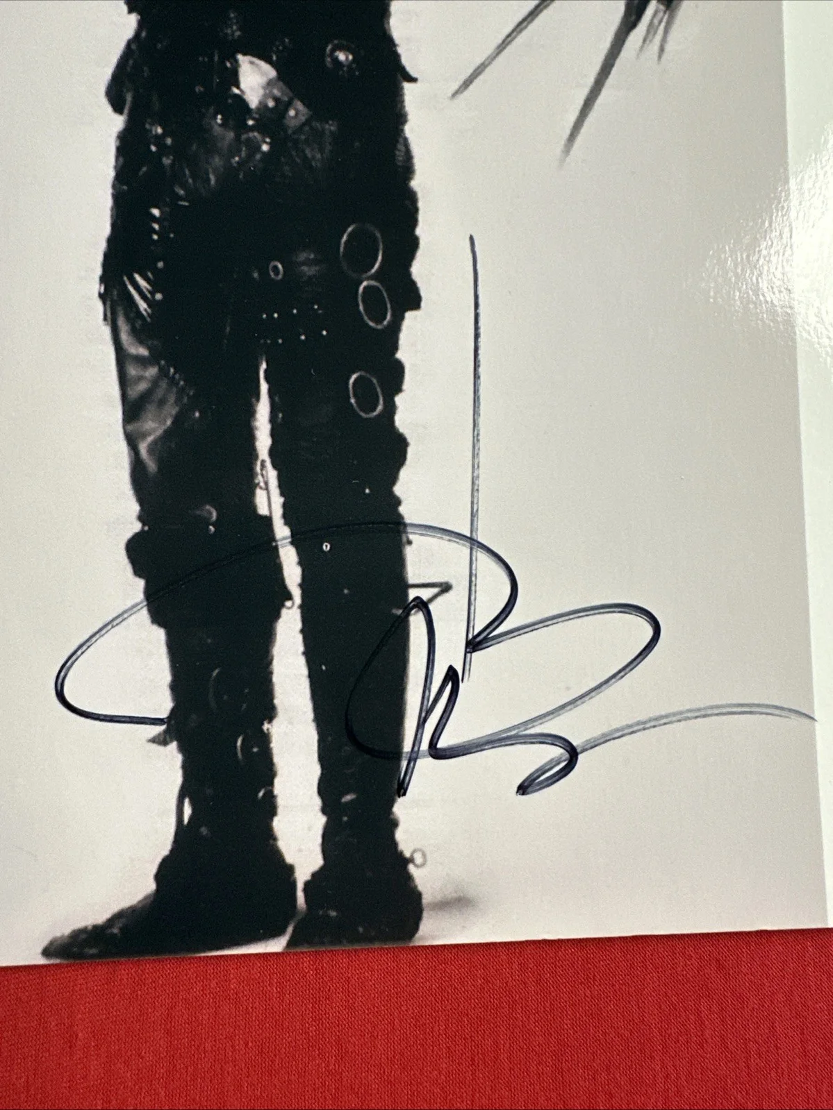 Johnny Depp — Edward Scissorhands Johnny Depp Autograph 8 X 10 PSA, image 2