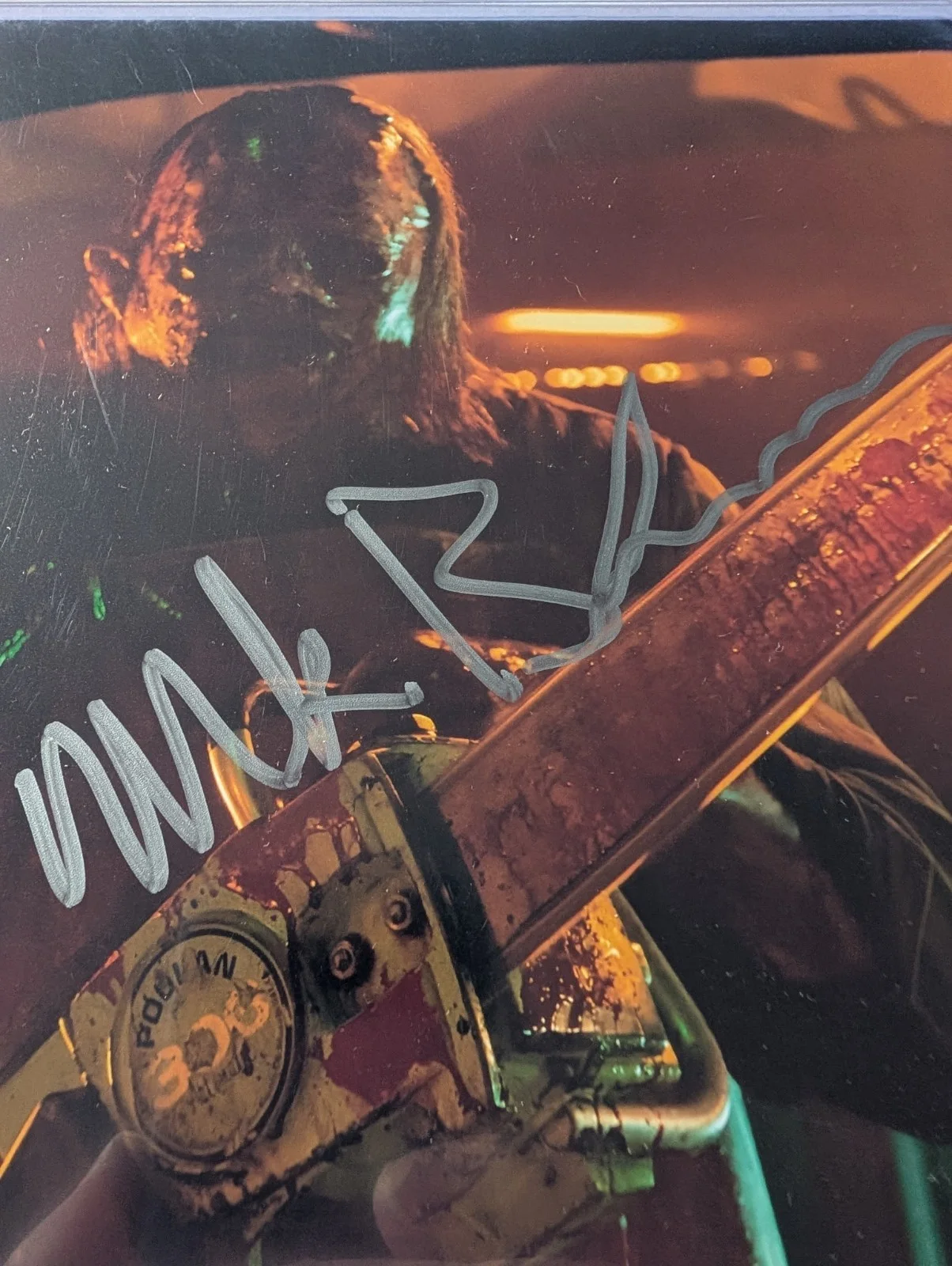 MARK BURNHAM — BAM BOX HORROR MARK BURNHAM LEATHERFACE TCSM HAND SIGNED PHOTO #2 BECKETT 8X10, изображение 3