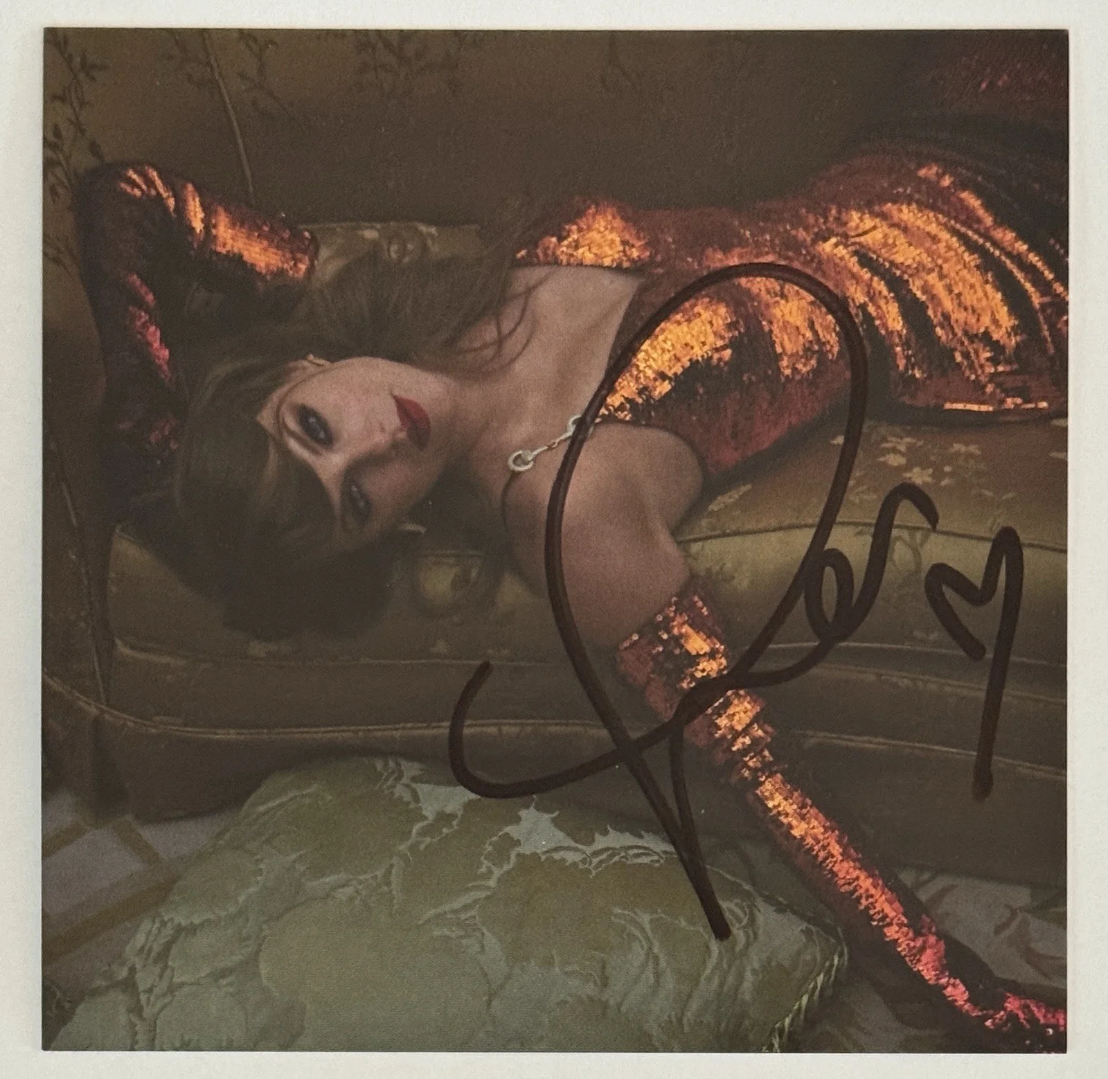 FRAMED SIGNED TAYLOR SWIFT LIFE OF A SHOWGIRL #2 PHOTO CD PSA DNA COA AUTOGRAPH, изображение 3