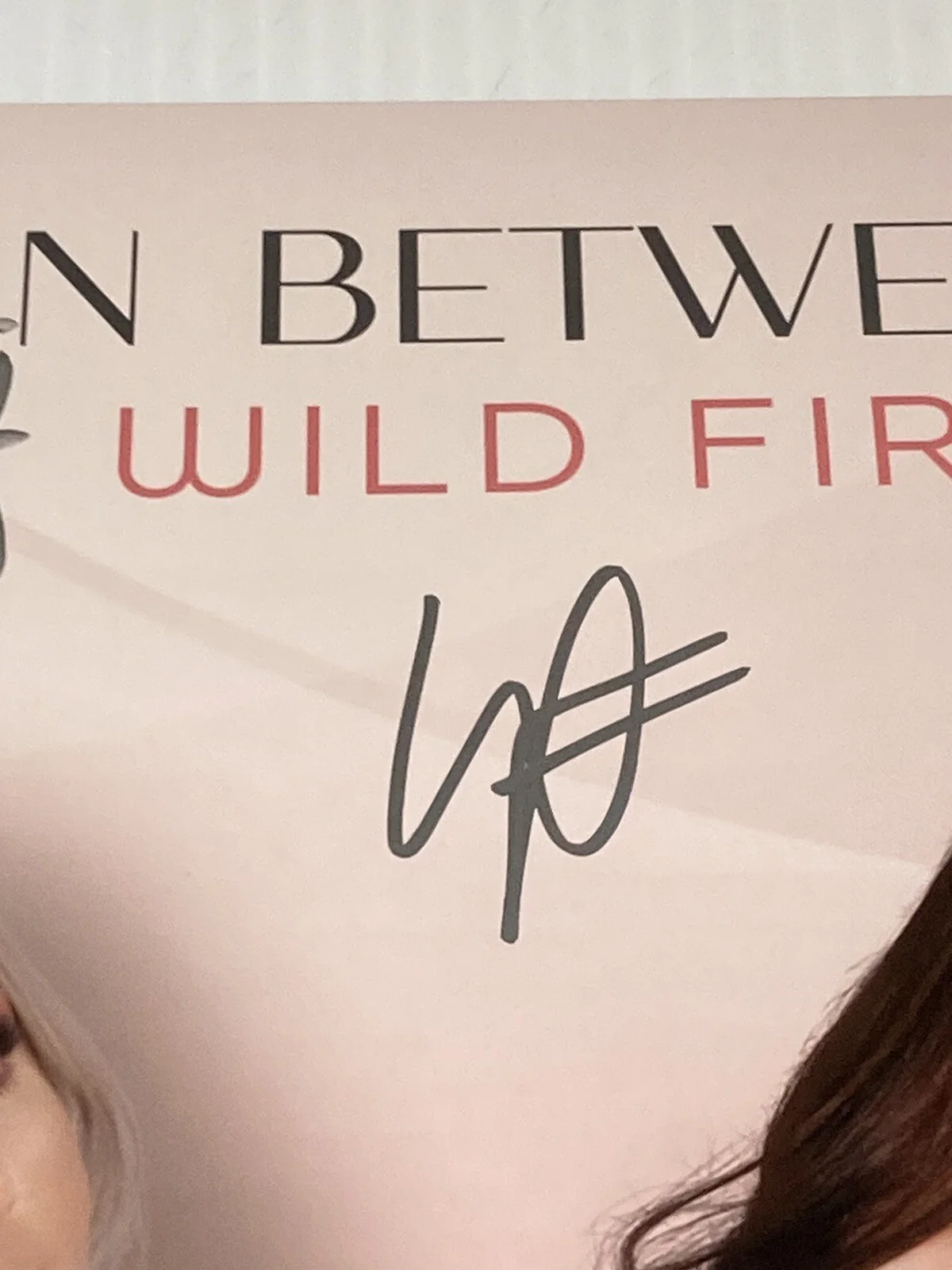 Wild Fire Band Music Duo Signed Photo 8x10 Kelli Luzwig Kayla Luzwig, изображение 3