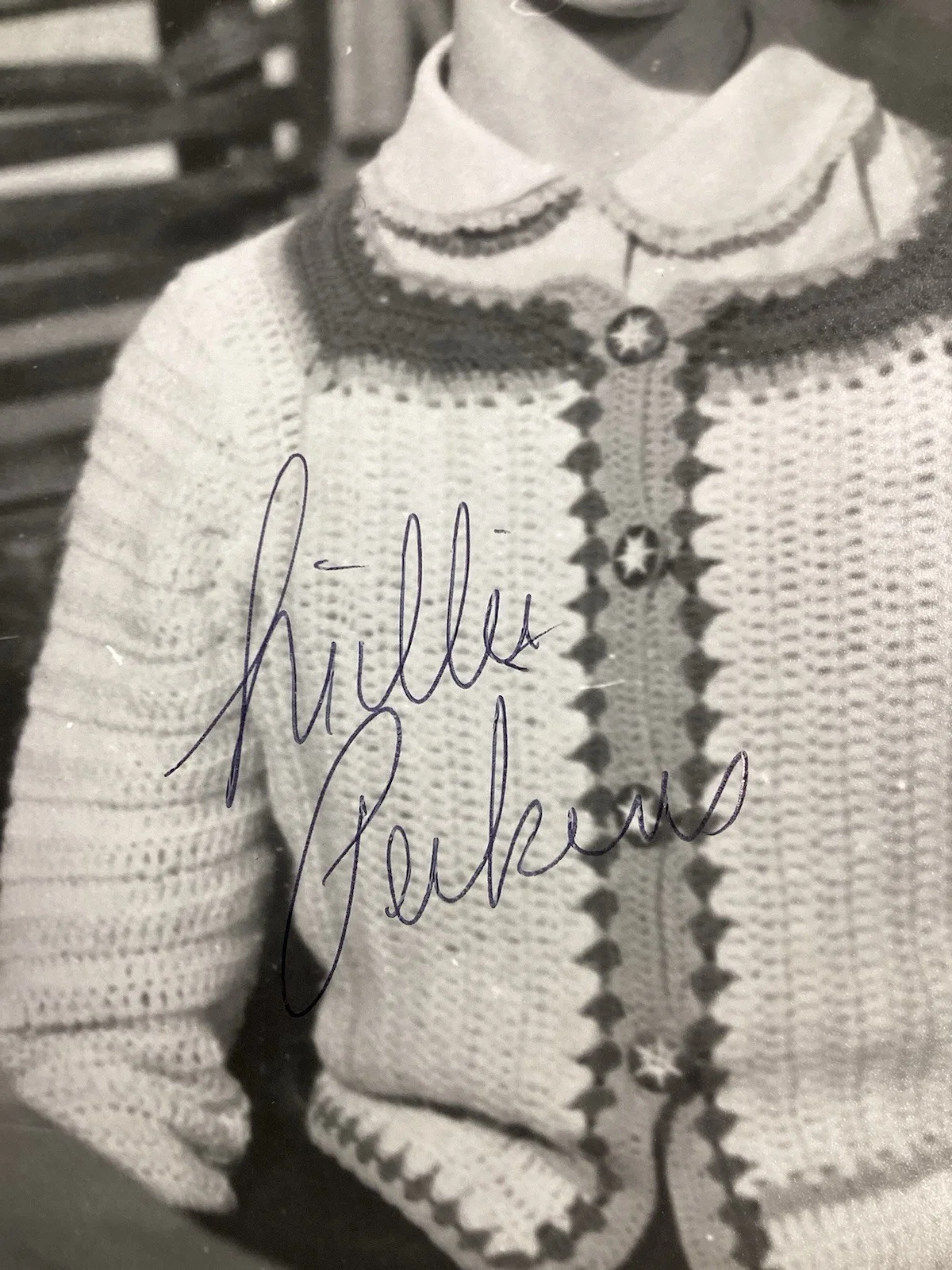 Millie Perkins — Millie Perkins Signed Photo 8x10 Hollywood Actor Diary Anne Frank Autograph JSA, image 2