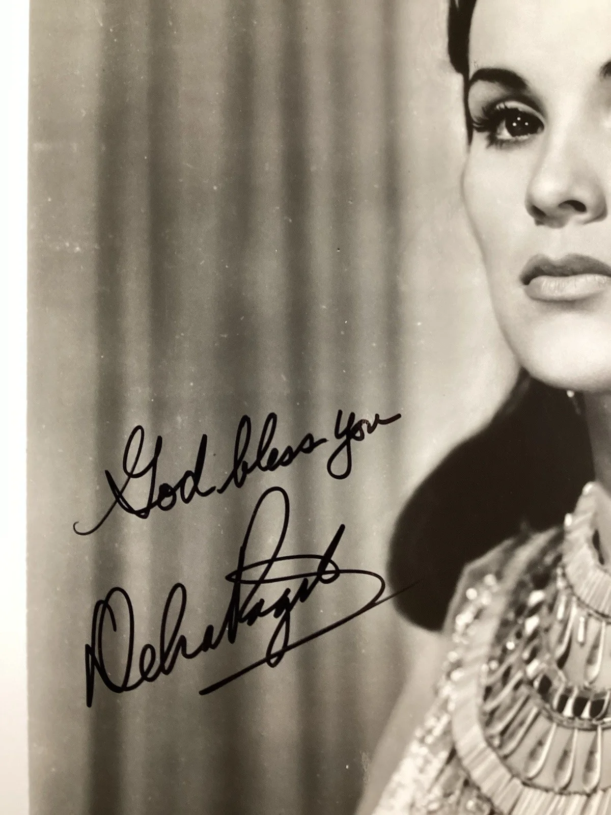 Debra Paget — Debra Paget Signed Photo 8x10 Hollywood Actor Ten Commandments Autograph JSA #2, изображение 2