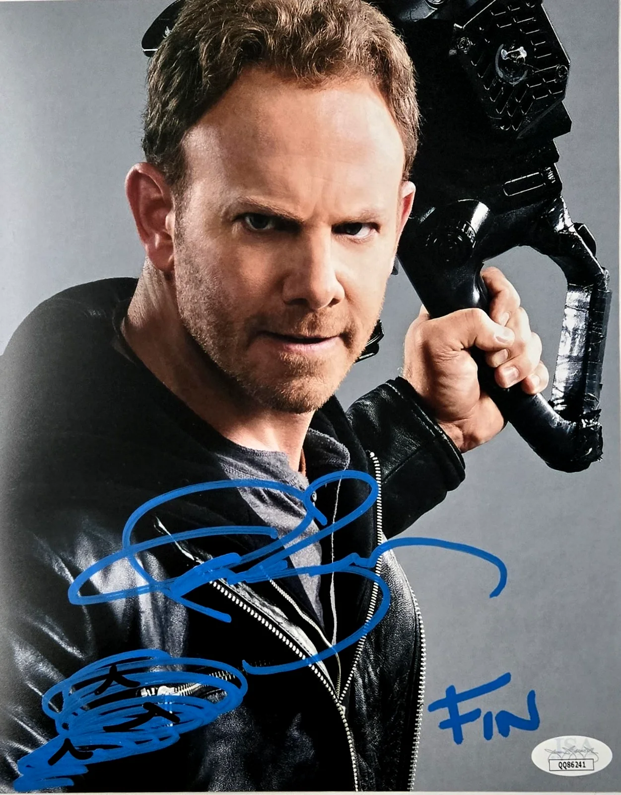 IAN ZIERING — Ian Ziering Signed Photo Sharknado Fin Shepard Autograph 8x10 JSA COA 241