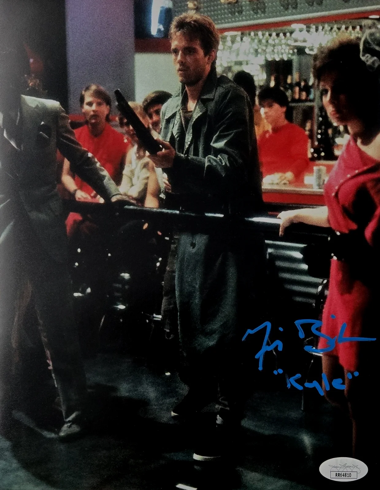 MICHAEL BIEHN — Michael Biehn Signed Photo The Terminator Kyle Reese Autograph 8x10 JSA COA 810
