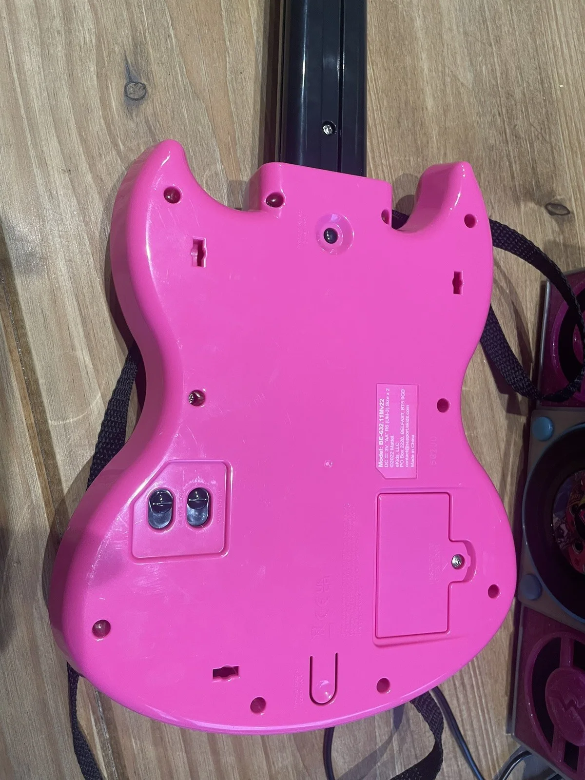 Barbie Sing and Strum Guitar Retractable and LOL surprise Boombox recording VGC, изображение 3