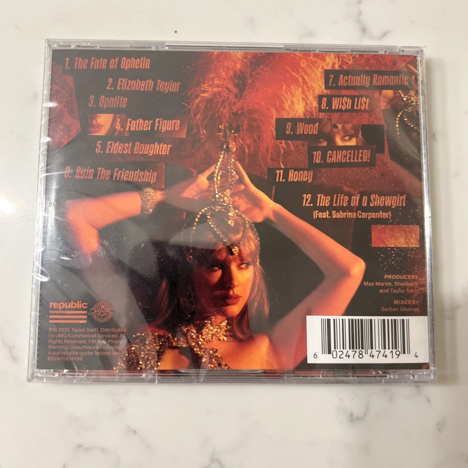 Taylor Swift The Life of a Showgirl CD + Hand Signed Photo 4 - SEALED, изображение 3