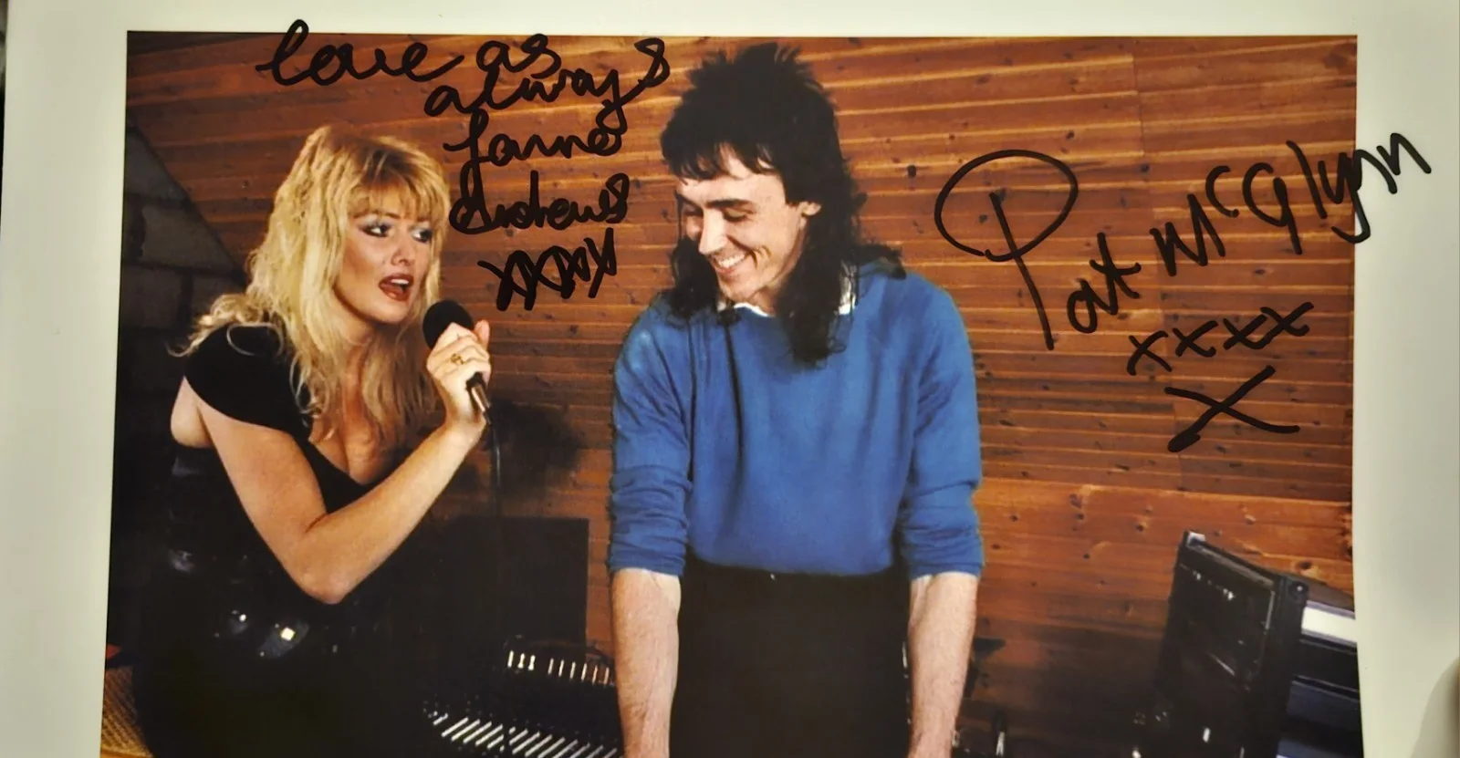 Pat McGlynn & Janine Andrews - Bay City Rollers James Bond Actress Autograph Pic, image 2