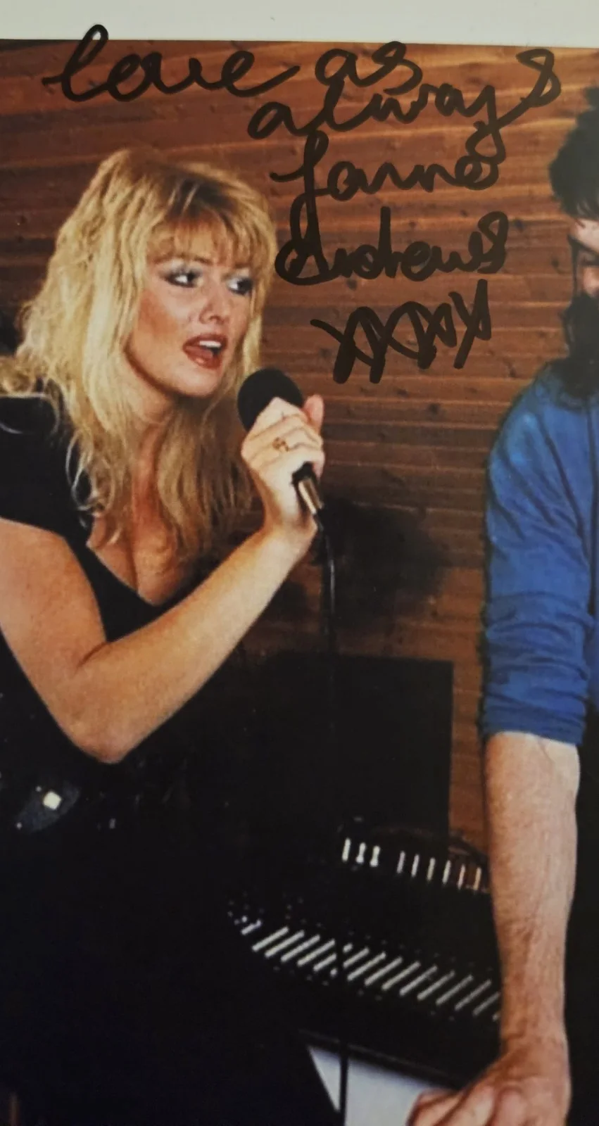 Pat McGlynn & Janine Andrews - Bay City Rollers James Bond Actress Autograph Pic, image 4