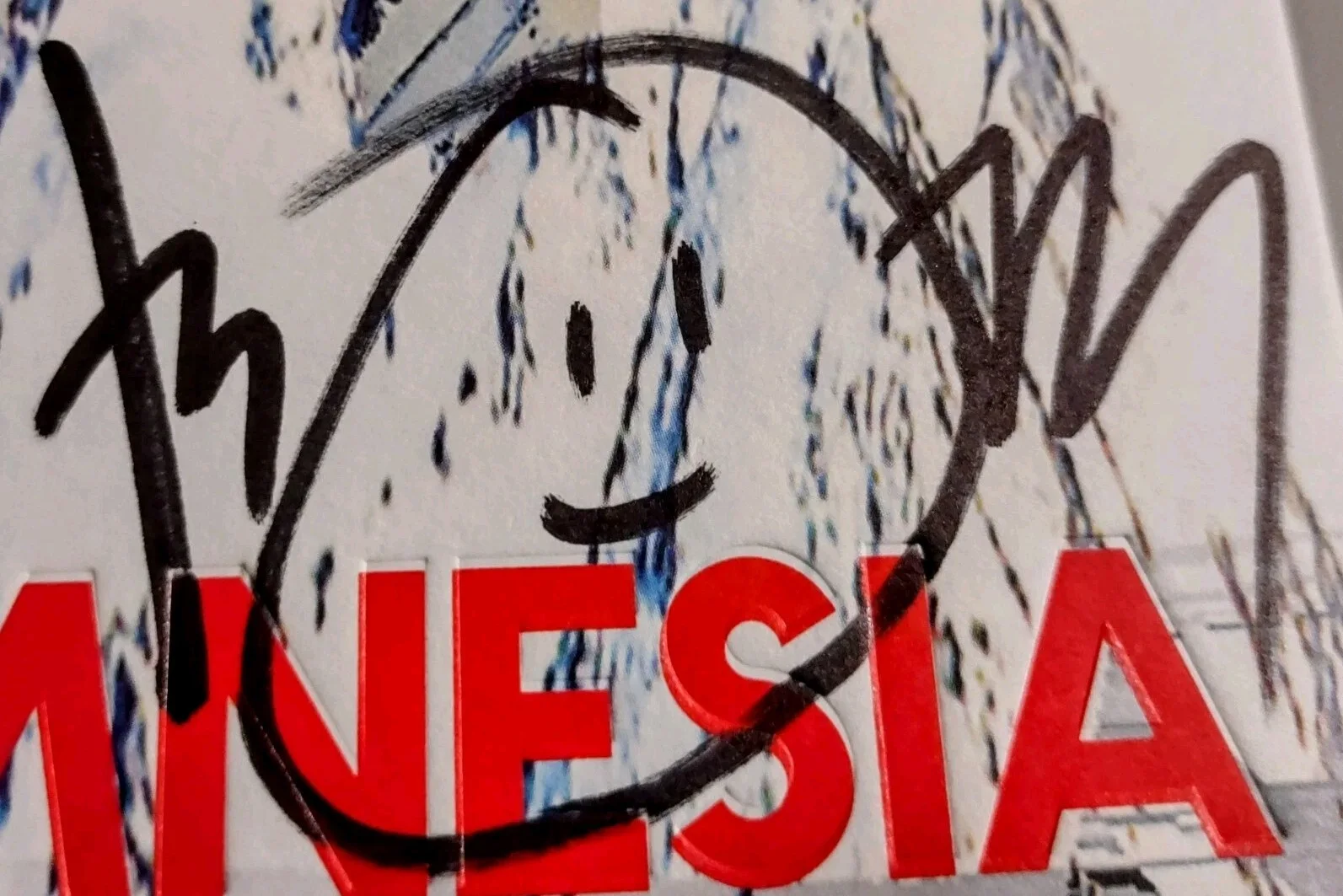 THOM YORKE RADIOHEAD SINGER SIGNED KID A MNESIA 1ST EDITION UK BOOK PROOF PICS, image 2