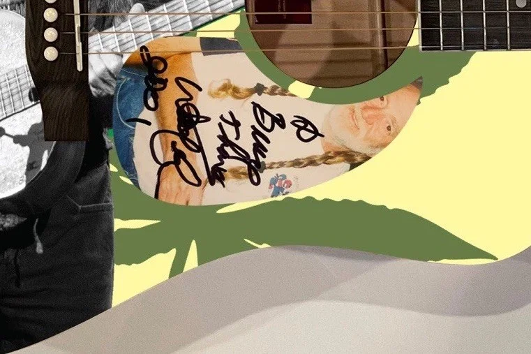Willie Nelson Signed Custom Weed Marijuana Acoustic Guitar Country Rare JSA COA, изображение 2