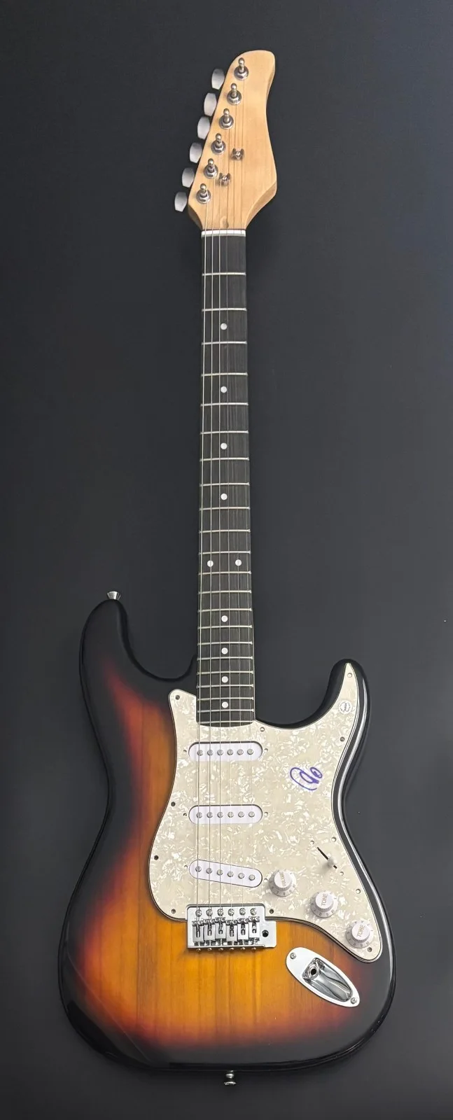 GFA Big Black Car Star * GREGORY ALAN ISAKOV * Signed Electric Guitar COA, изображение 2