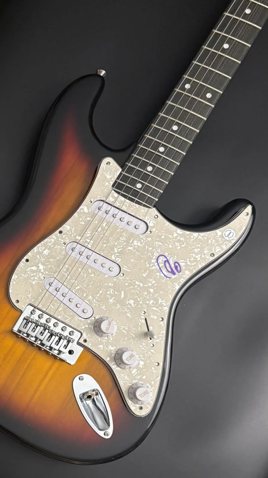 GFA Big Black Car Star * GREGORY ALAN ISAKOV * Signed Electric Guitar COA, изображение 4