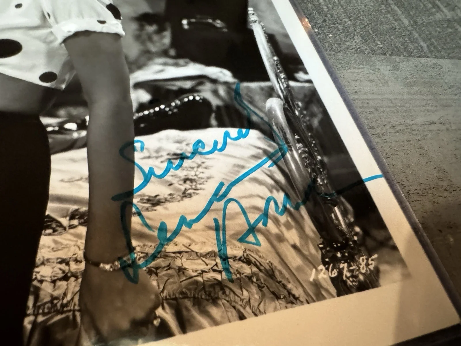 Lena Horne — Lena Horne Signed 8x10” Photograph American Actress Singer Civil Rights COA, изображение 2