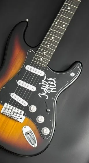 GFA Upside Back in Time * JUDITH HILL * Signed Electric Guitar COA, image 4