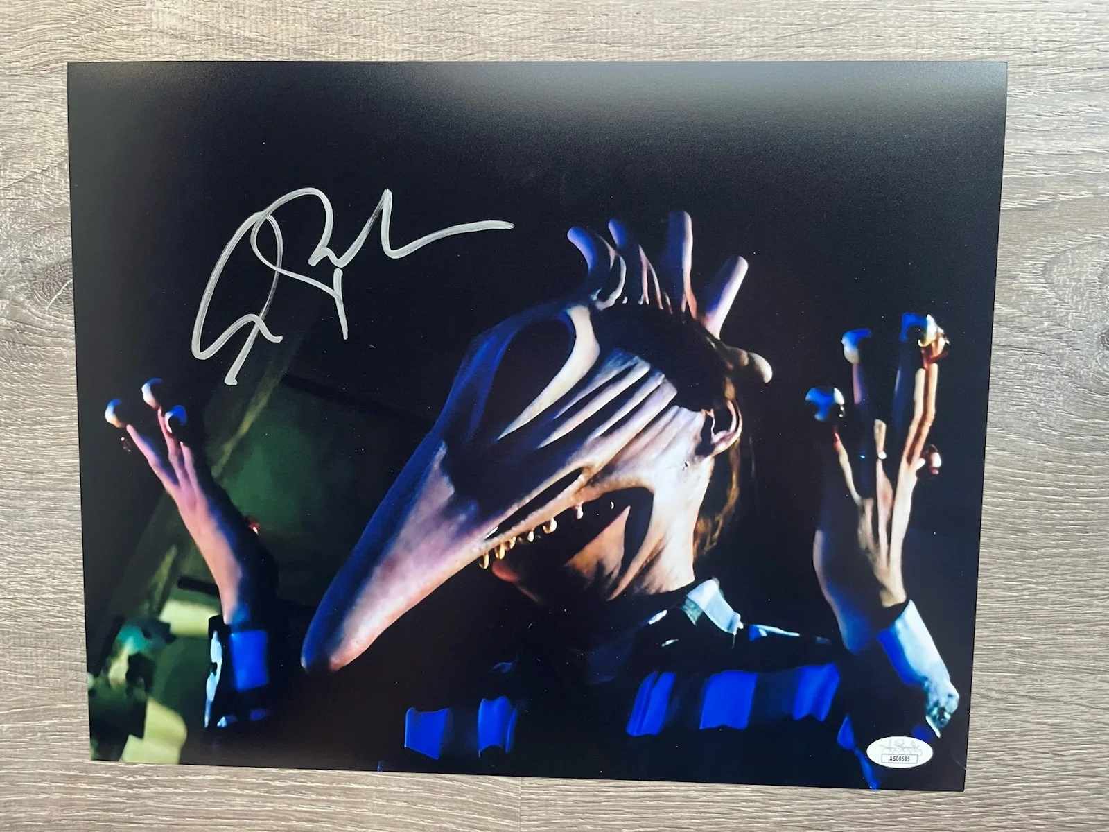 Alec Baldwin — Alec Baldwin Signed Beetlejuice 11x14 Photo JSA COA Adam Maitland Horror Auto, изображение 2