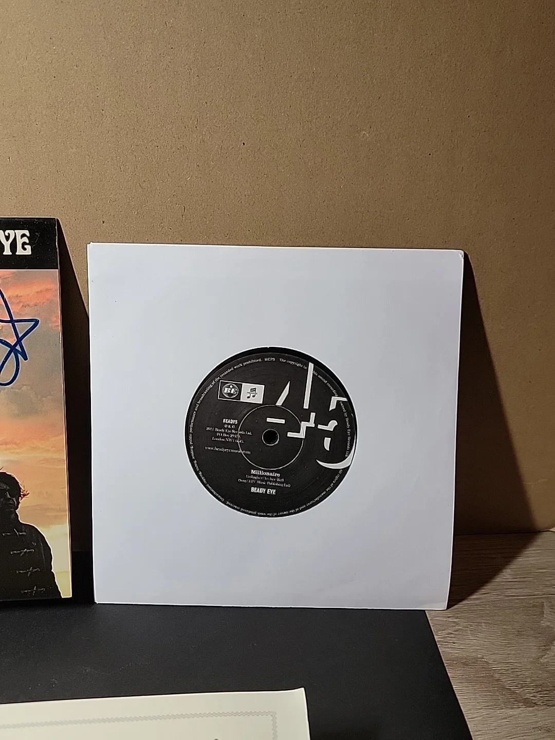 *Signed* Liam Gallagher Beady Eye Millionaire Cover 7" Vinyl Record + COA, image 4