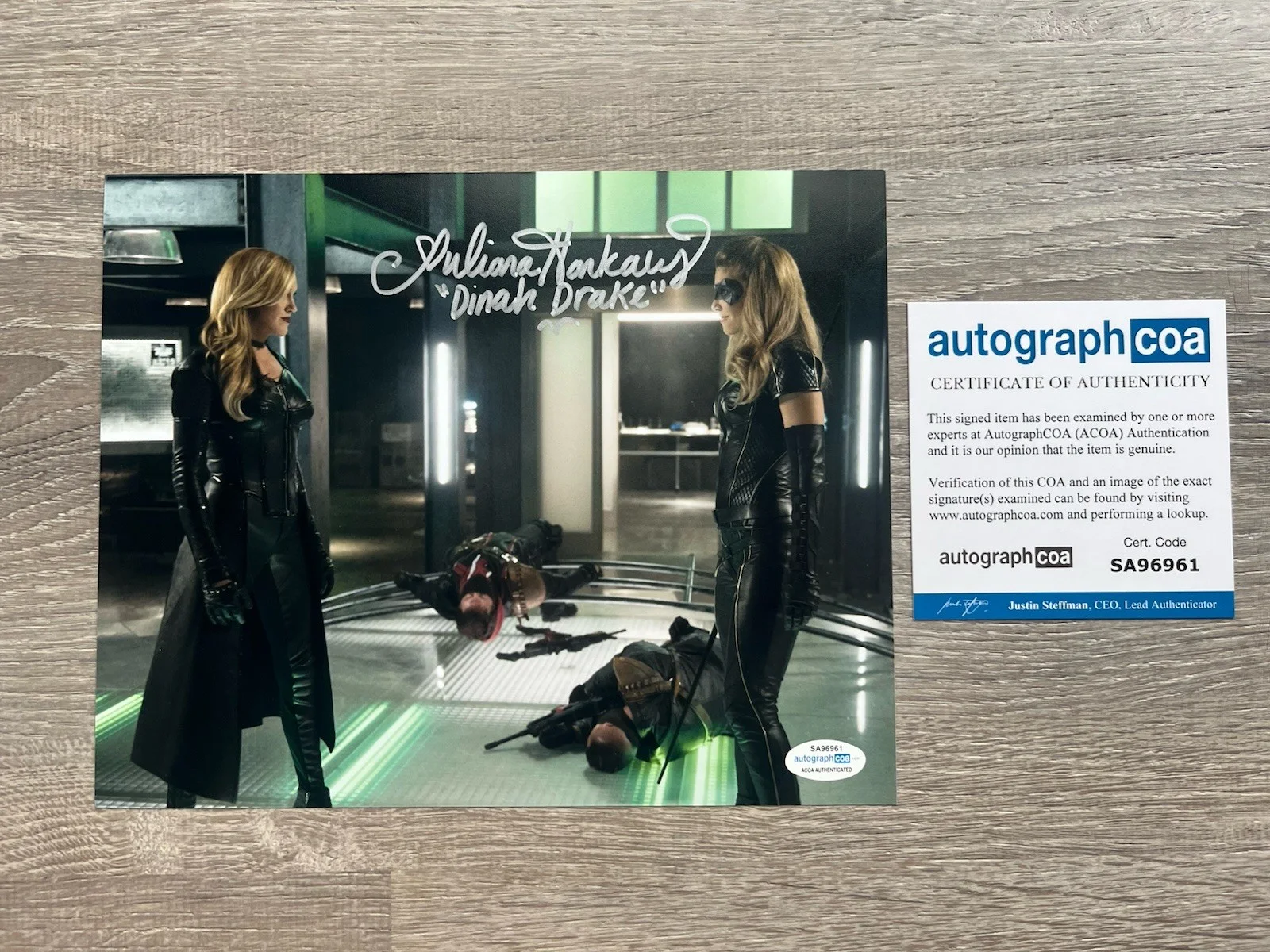 Juliana Harkavy — Juliana Harkavy Signed Black Canary 8x10 Photo ACOA Arrow DC Dinah Drake