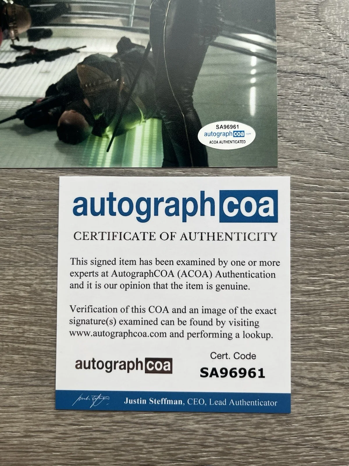 Juliana Harkavy — Juliana Harkavy Signed Black Canary 8x10 Photo ACOA Arrow DC Dinah Drake, изображение 5