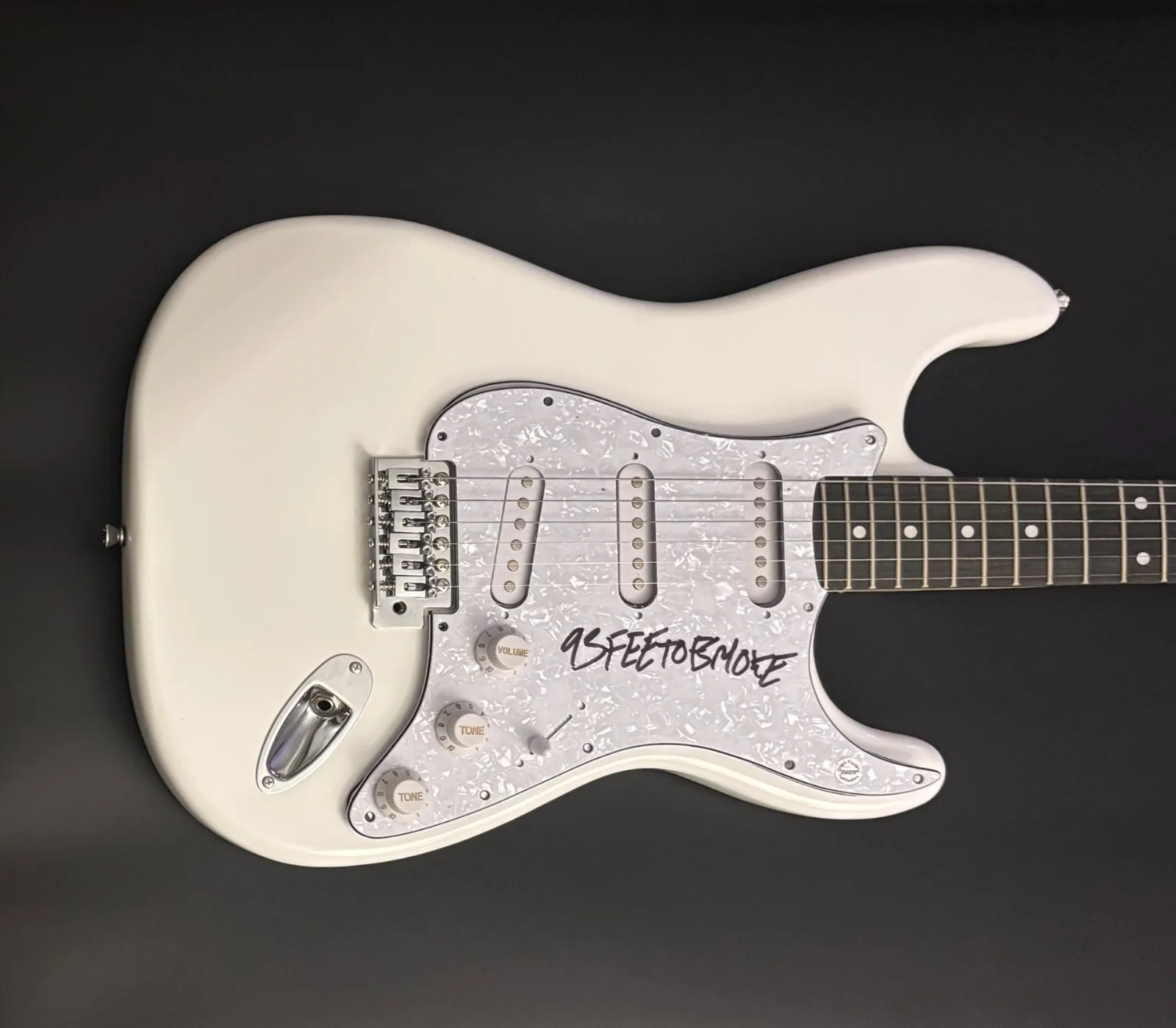 GFA Marciel Bummer Album * 93FEETOFSMOKE * Signed Electric Guitar PROOF COA, изображение 3