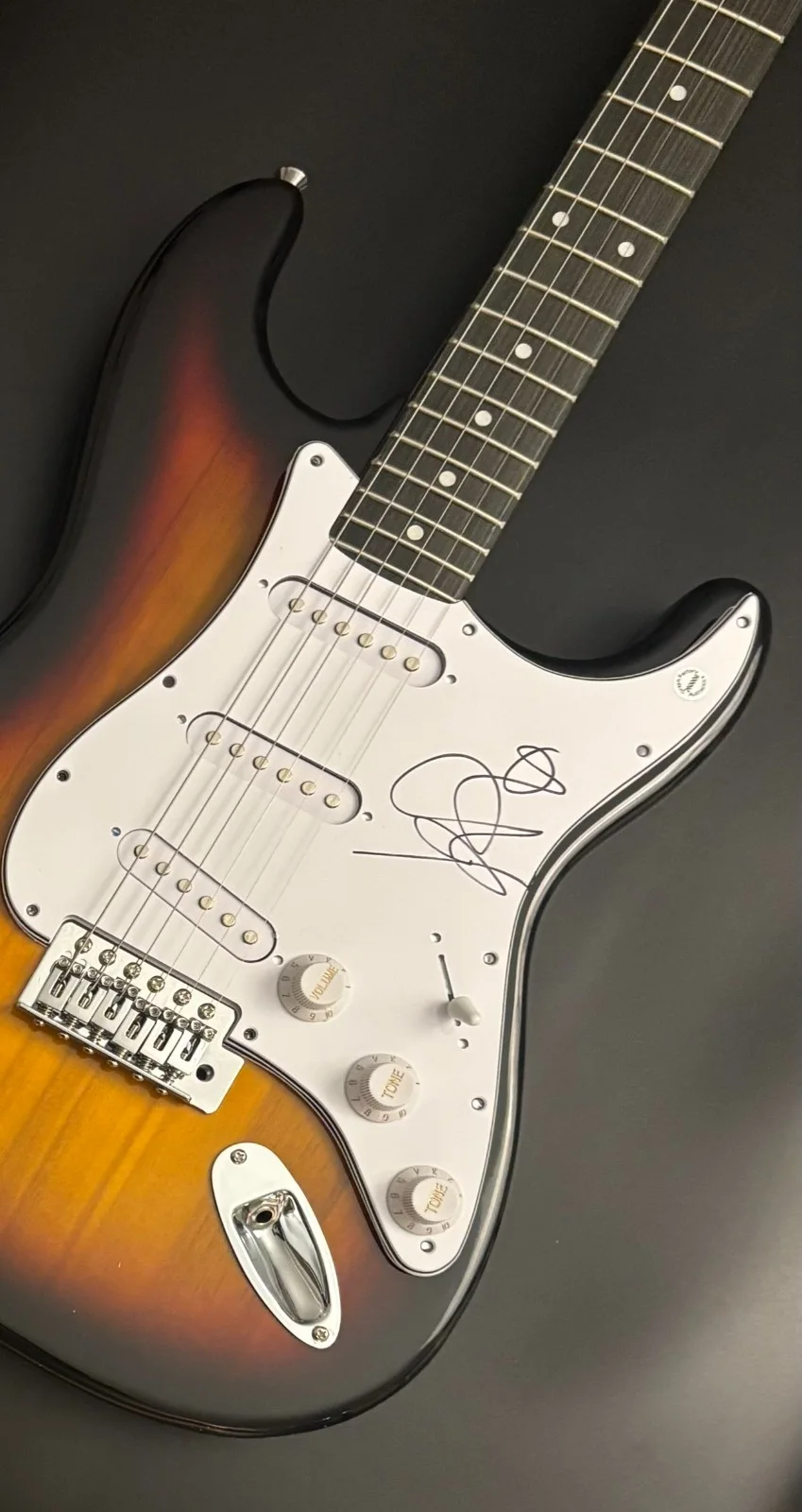 GFA Change the Locks 1950 Talia * KING PRINCESS * Signed Electric Guitar COA, изображение 3