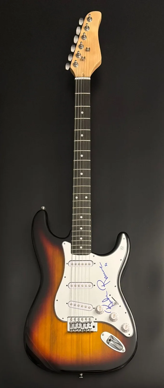 GFA The Ramones Drummer * RICHIE RAMONE * Signed Electric Guitar R7 COA, image 2