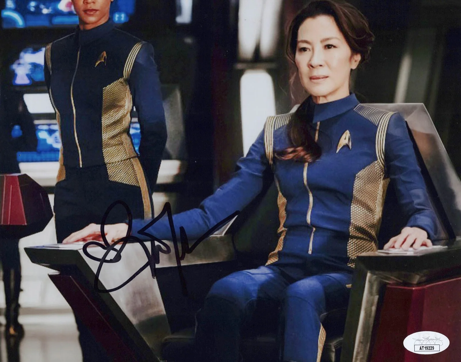 Michelle Yeoh — Michelle Yeoh signed "STAR TREK DISCOVERY" 8x10 Photo EXT PROOF k Wicked JSA COA, image 4