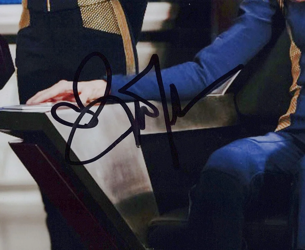 Michelle Yeoh — Michelle Yeoh signed "STAR TREK DISCOVERY" 8x10 Photo EXT PROOF k Wicked JSA COA, image 5