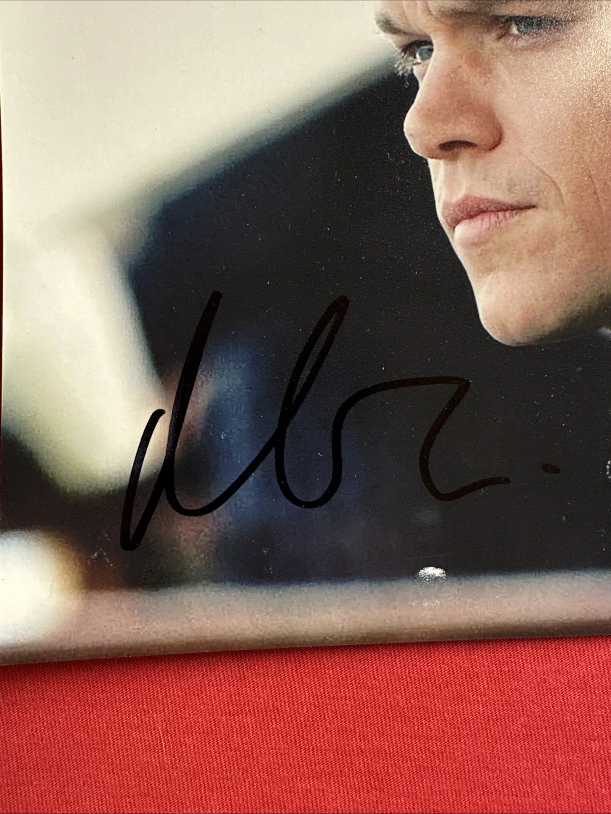 Matt Damon — Matt Damon - Bourne 8 X 10 Autograph PSA, image 2