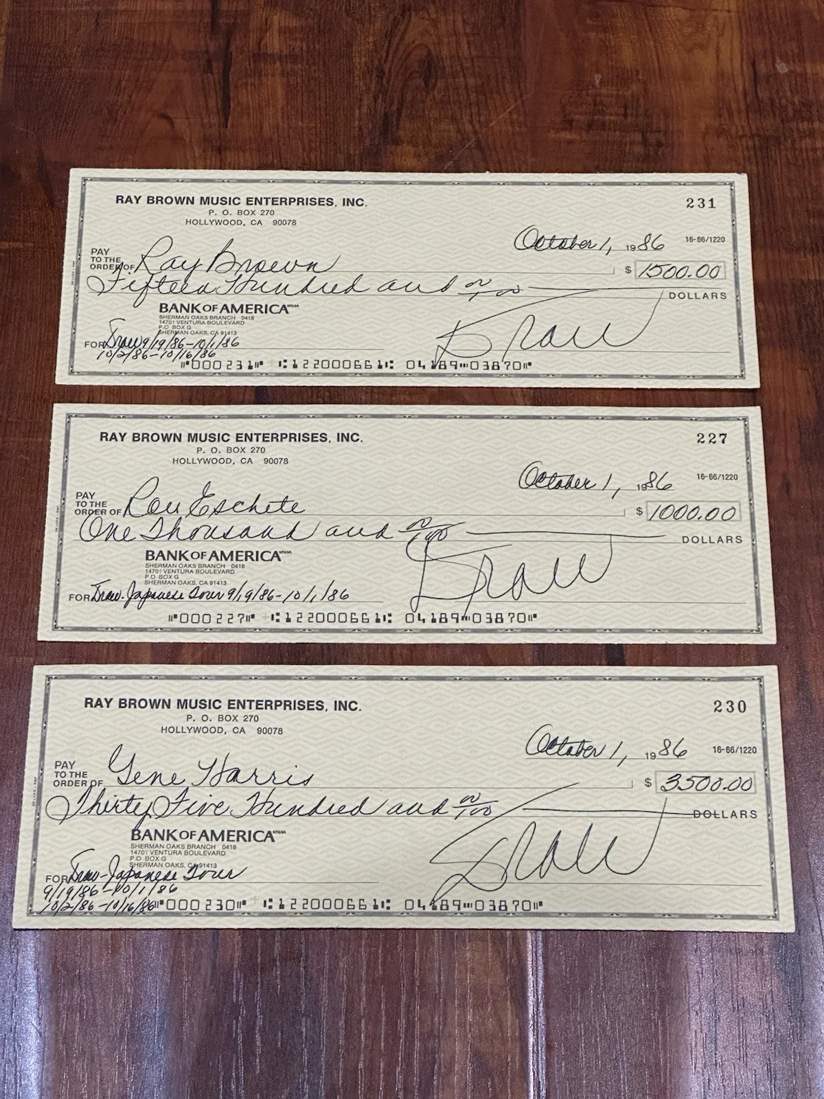 6 x Ray Brown Trio Jazz Draw Checks Signed Gene Harris Ron Eschete Mickey Roker, image 3