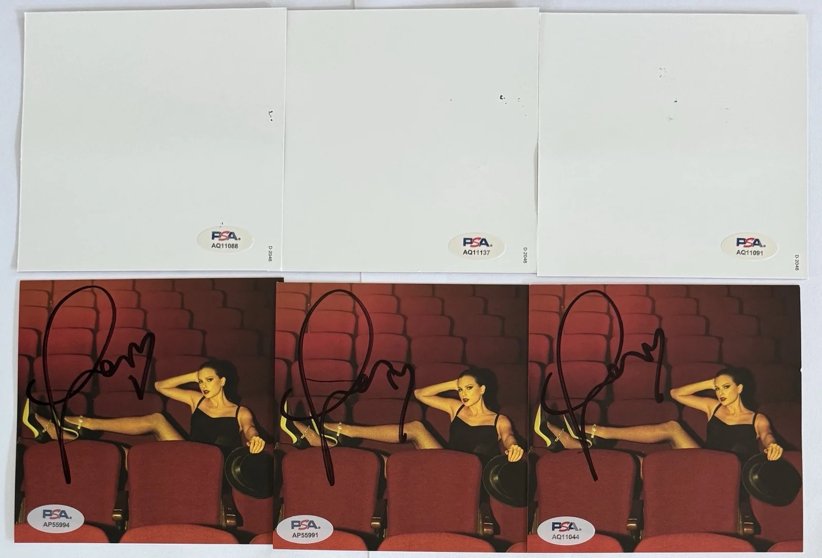 SIGNED TAYLOR SWIFT LIFE OF A SHOWGIRL RED PHOTO #4 & CD PSA DNA COA AUTOGRAPH, изображение 2