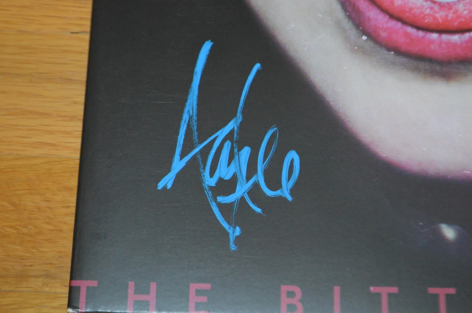 Evanescence ~ Amy Lee Autographed "The Bitter Truth" Vinyl LP with PSA Hologram, image 3
