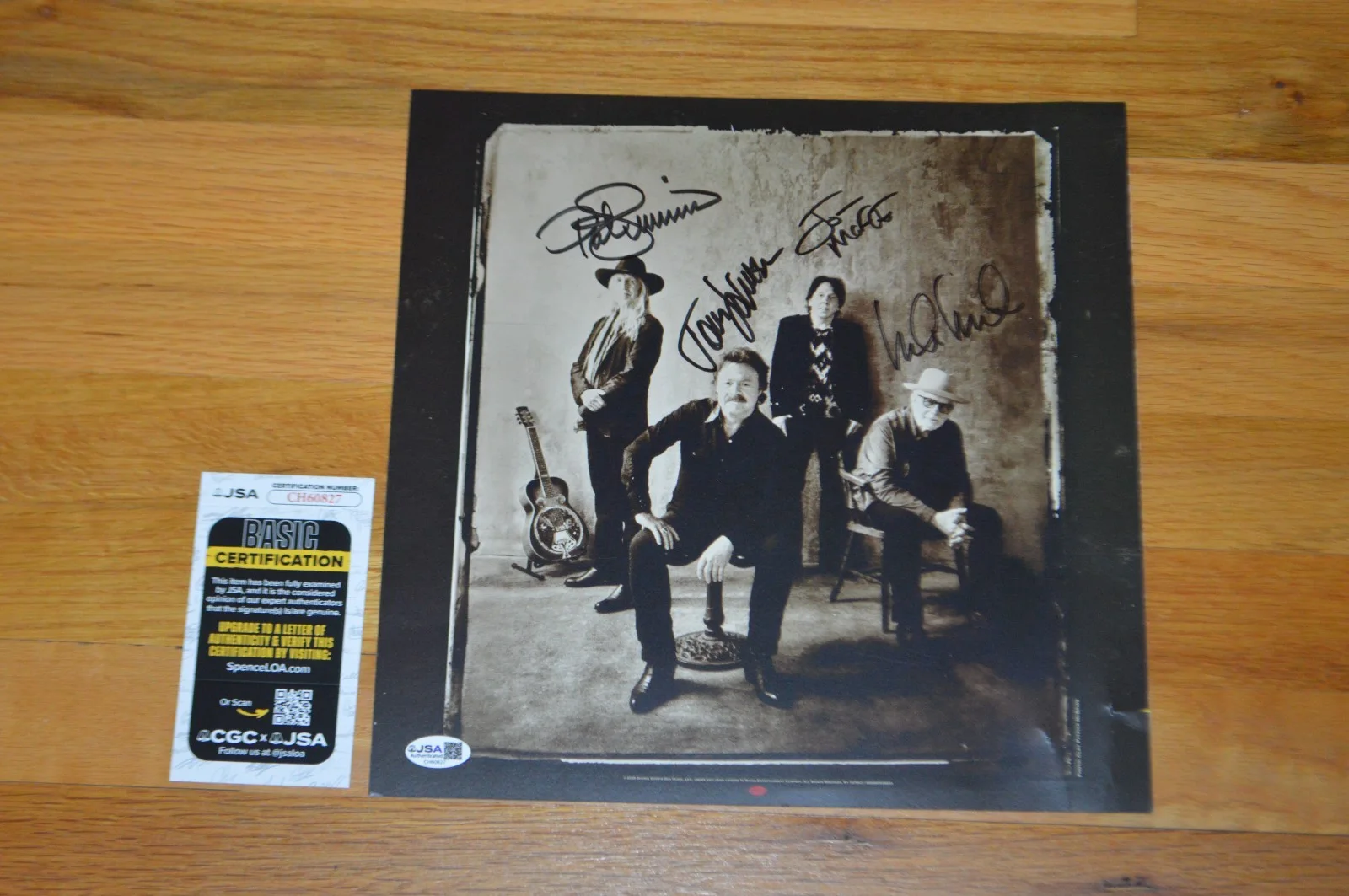 The Doobie Bothers Band Autographed "Walk This Road" 12x12 Insert with JSA COA, изображение 4