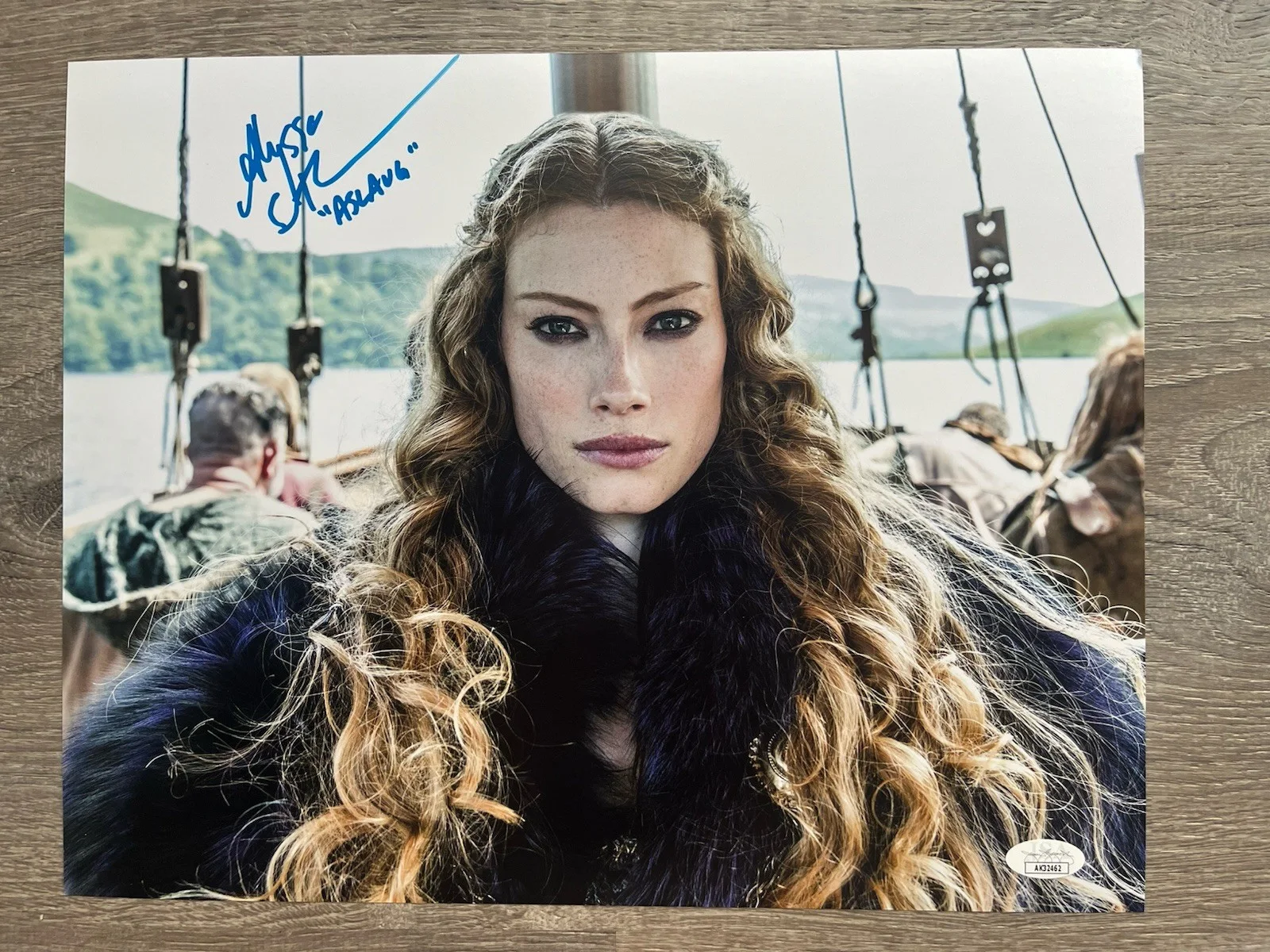 Alyssa Sutherland — Alyssa Sutherland Signed Vikings 11x14 Photo Aslaug JSA COA, image 2