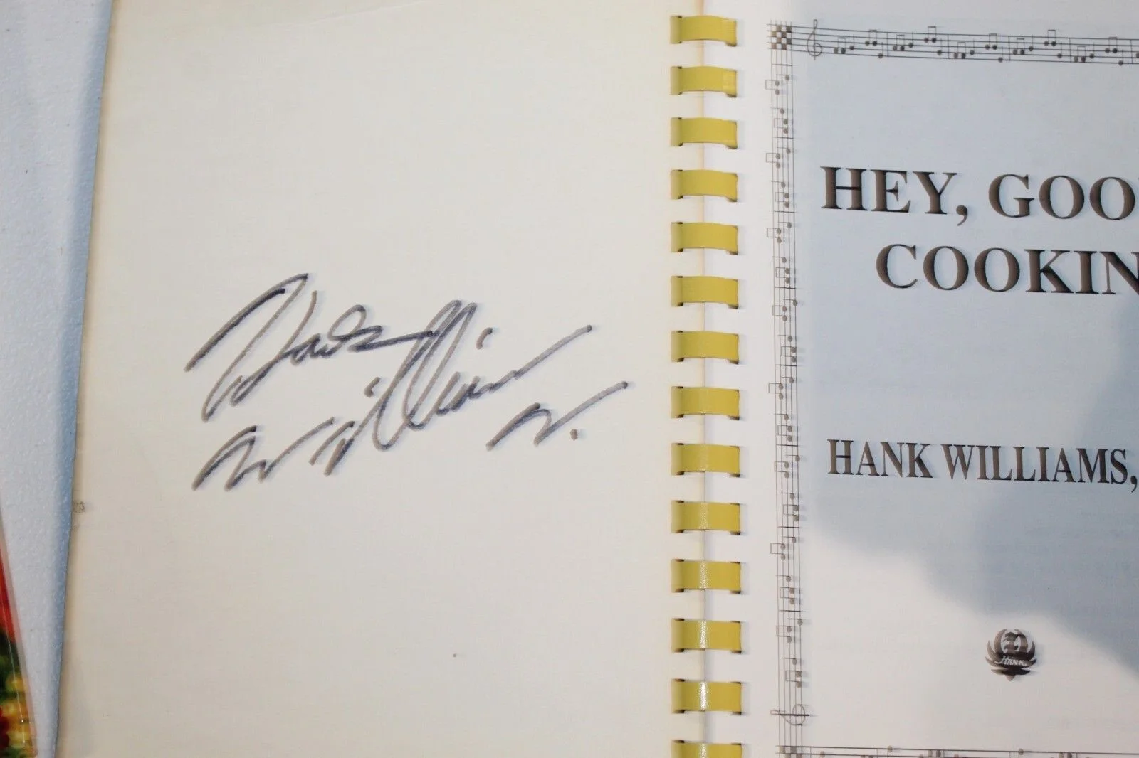 Hey, Good Cookin' Hank Williams Jr. Cookbook Recipes 1991 Comb binding - SIGNED, изображение 2