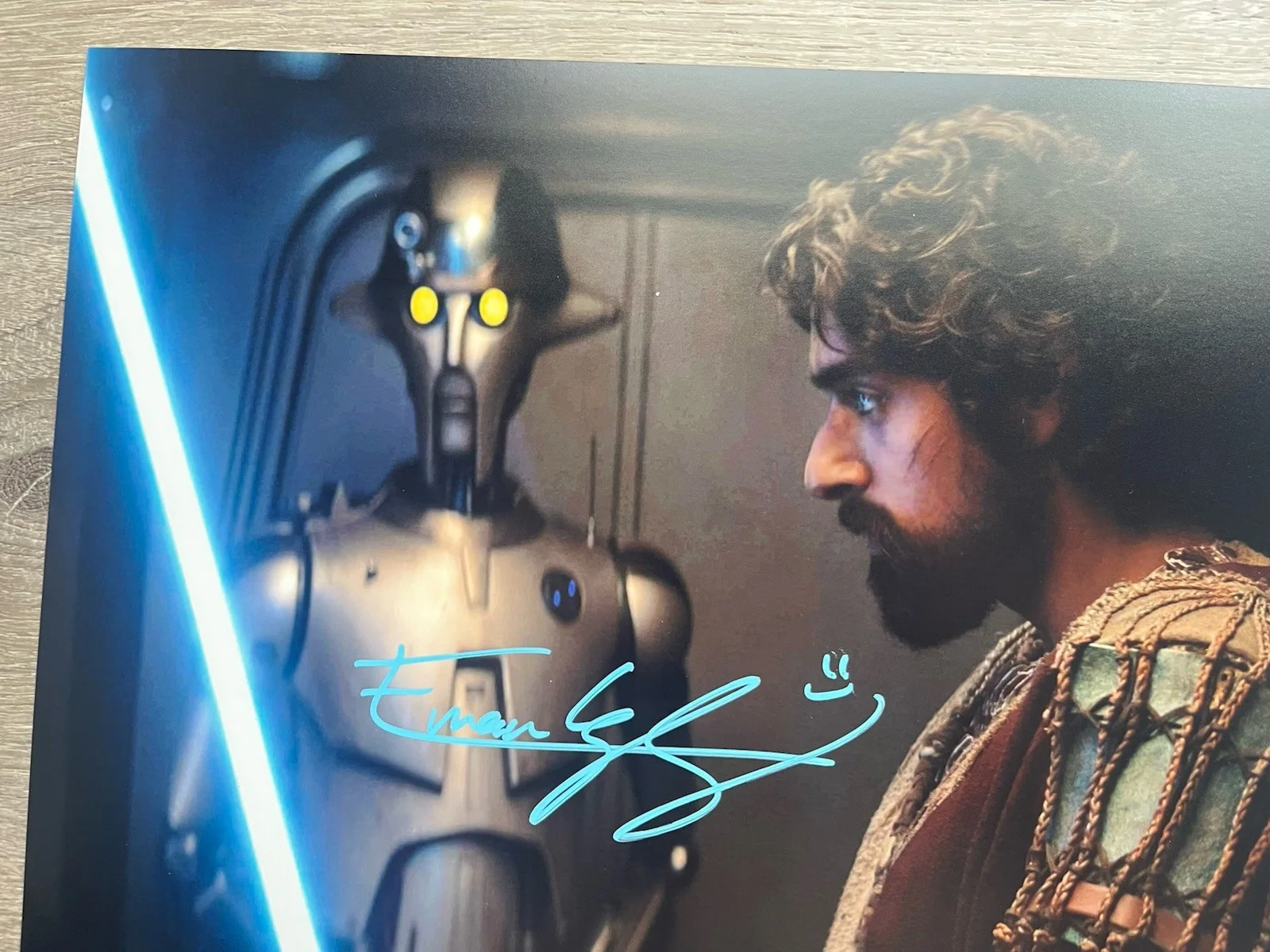 Eman Esfandi — Eman Esfandi Signed Ezra Bridger 11x14 Photo JSA COA AHSOKA Star Wars, изображение 3