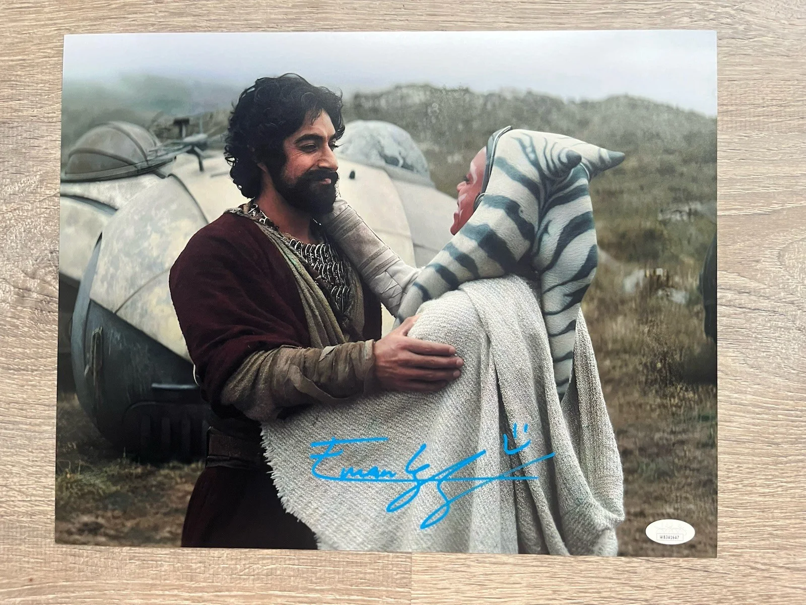 Eman Esfandi — Eman Esfandi Signed Ezra Bridger 11x14 Photo JSA COA AHSOKA Star Wars, image 2