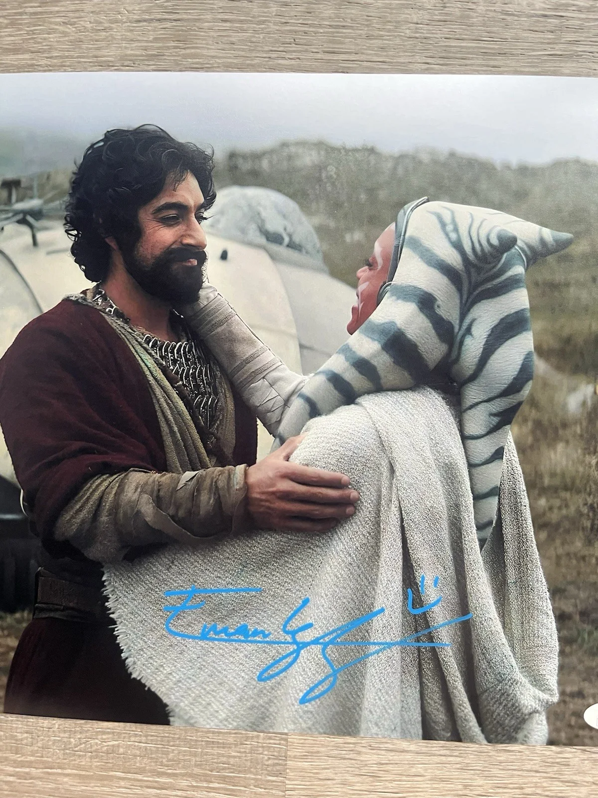 Eman Esfandi — Eman Esfandi Signed Ezra Bridger 11x14 Photo JSA COA AHSOKA Star Wars, image 3