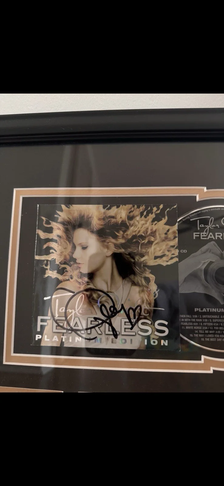 Taylor Swift Fearless Autographed with Heart Display JSA Certification, image 2