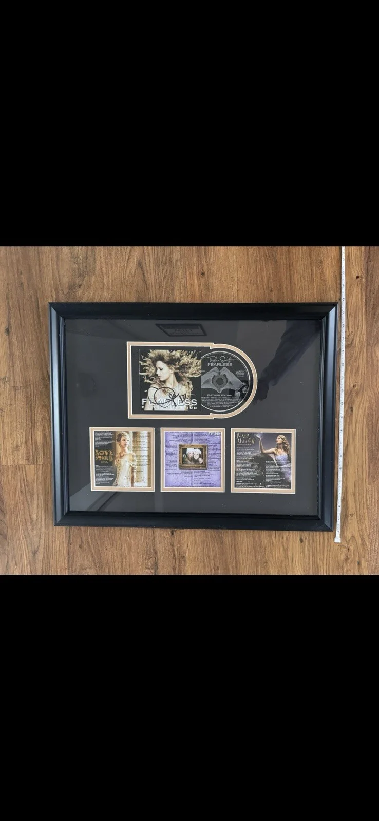 Taylor Swift Fearless Autographed with Heart Display JSA Certification, image 4