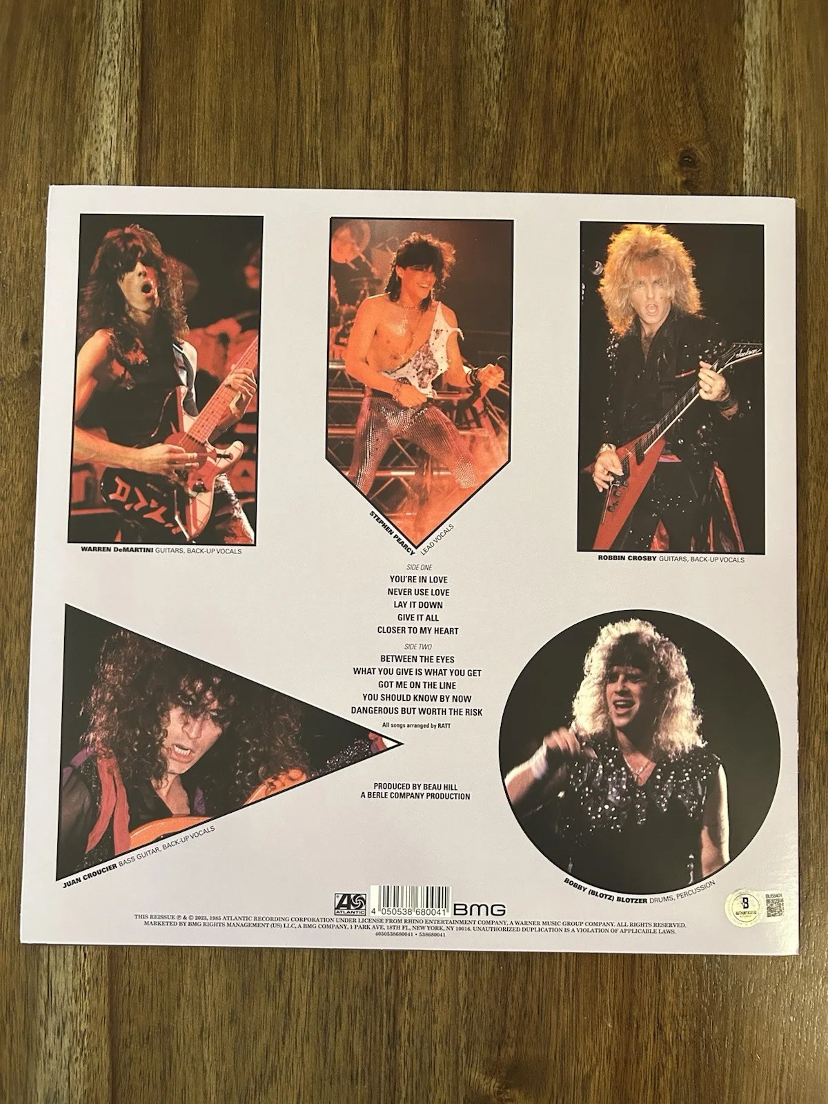 Stephen Pearcy ‘Ratt’ Band Signed ‘Invasion Of Your Privacy’ Vinyl Album Beckett, изображение 3