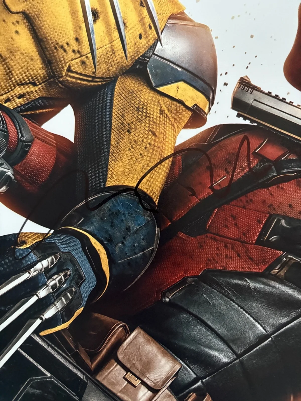 Ryan Reynolds — Ryan Reynolds signed photo 12X18 proof JSA COA auto Deadpool vs Wolverine, image 2