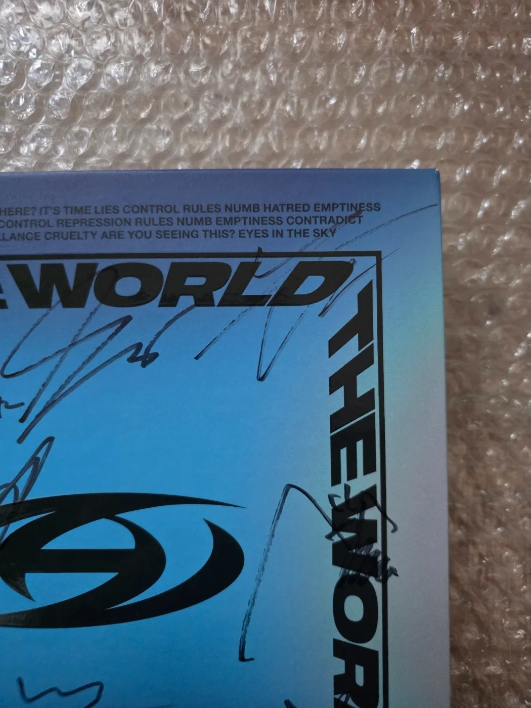 ATEEZ Promo Sticker THE WORLD EP.1 : MOVEMENT Album Autographed Hand Signed, image 5