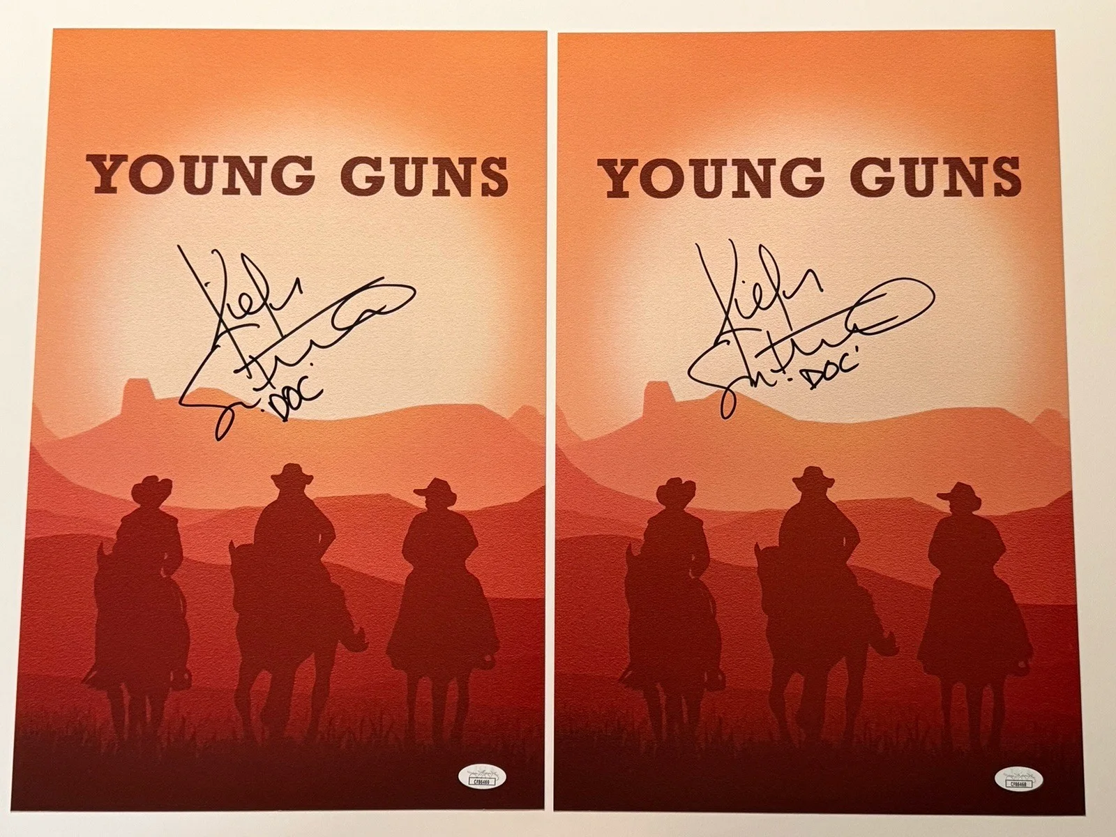 Kiefer Sutherland — Kiefer Sutherland SIGNED Young Guns 11x17 Photo EXACT PROOF JSA COA Actor A, изображение 4