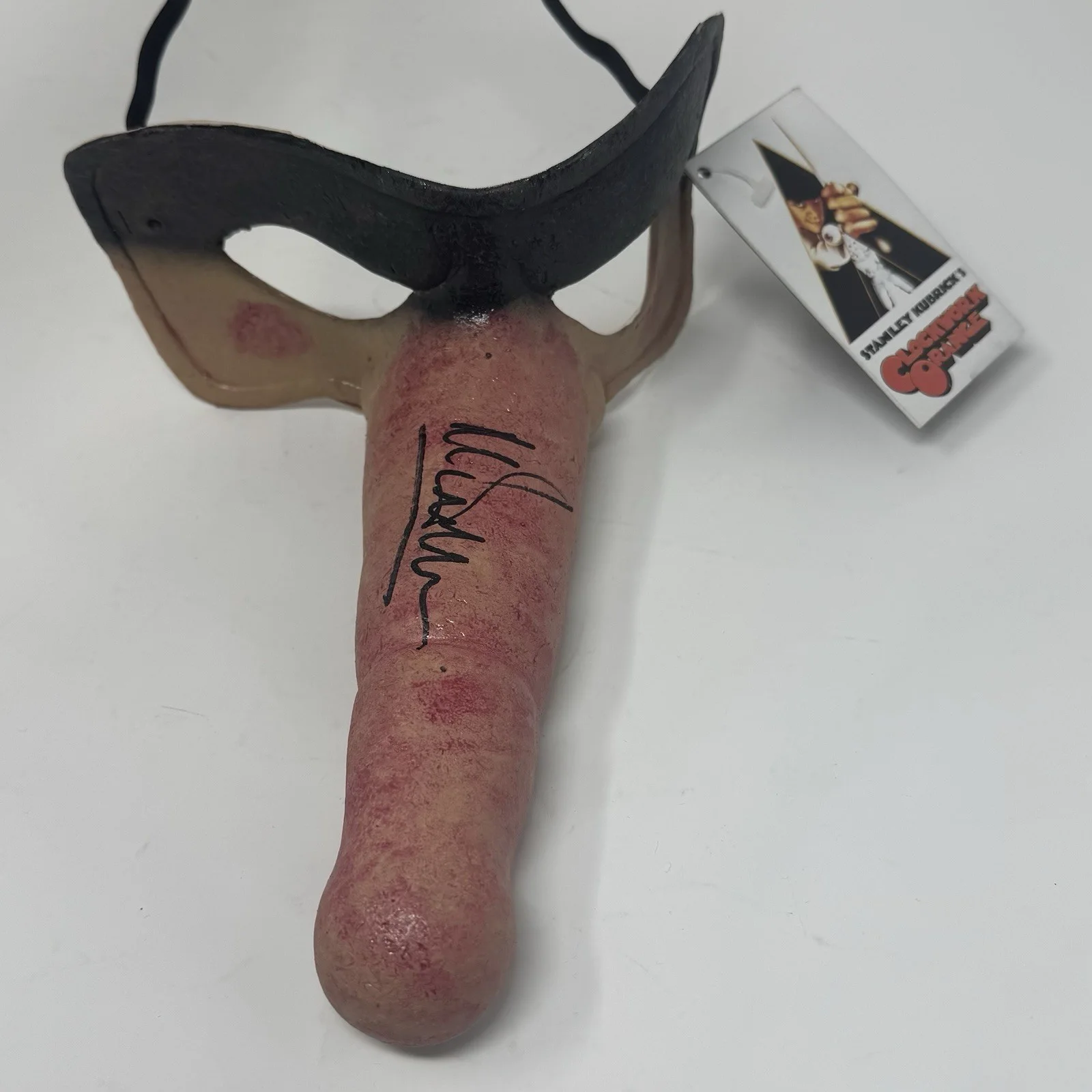 Malcolm McDowell — Malcolm McDowell Signed Autograph A Clockwork Orange Alex Droog Mask Beckett COA, image 2