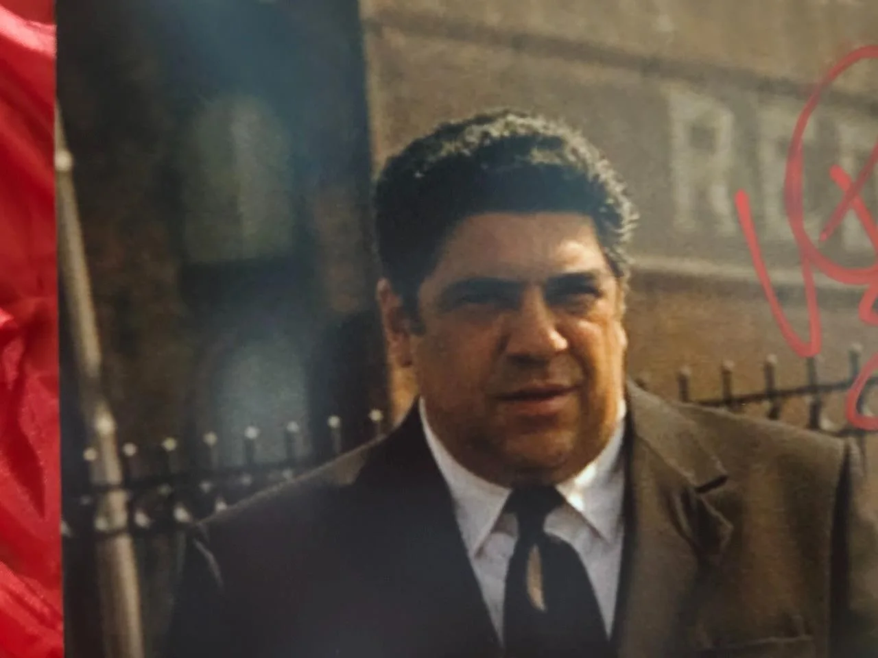 VINCENT PASTORE — VINCENT PASTORE BIG PUSS SIGNED AUTOGRAPHED 8X10 PHOTO SOPRANOS AUTHENTIC COA, image 3