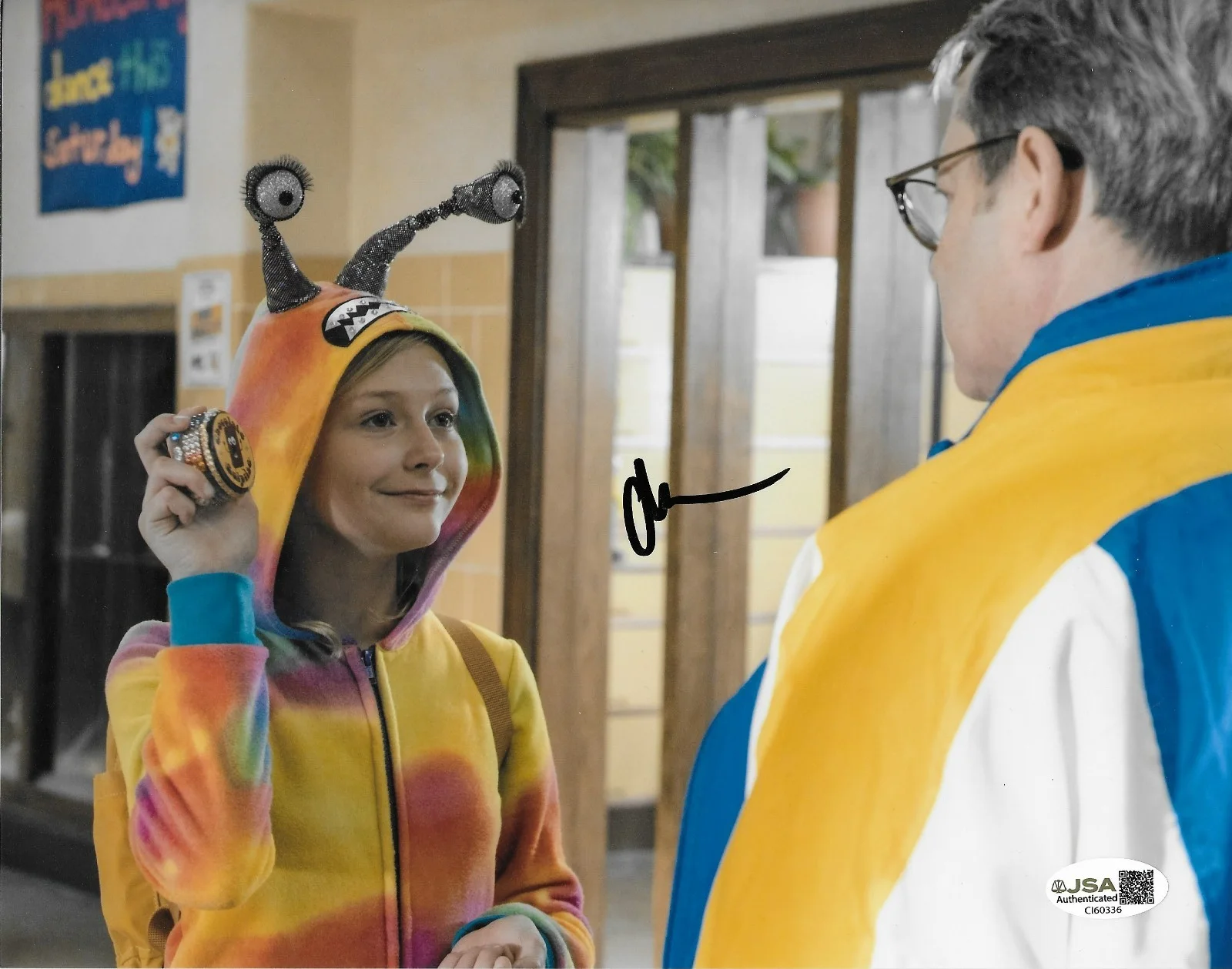 Alyvia Alyn Lind — Signed Alyvia Alyn Lind Daybreak Autographed 8x10 Photo #1 w JSA Authentication, image 2