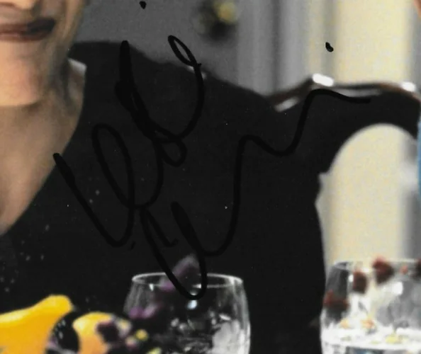 Leslie Mann — Signed Leslie Mann The Cable Guy Autographed 8x10 Photo #1 w JSA Authentication, image 3